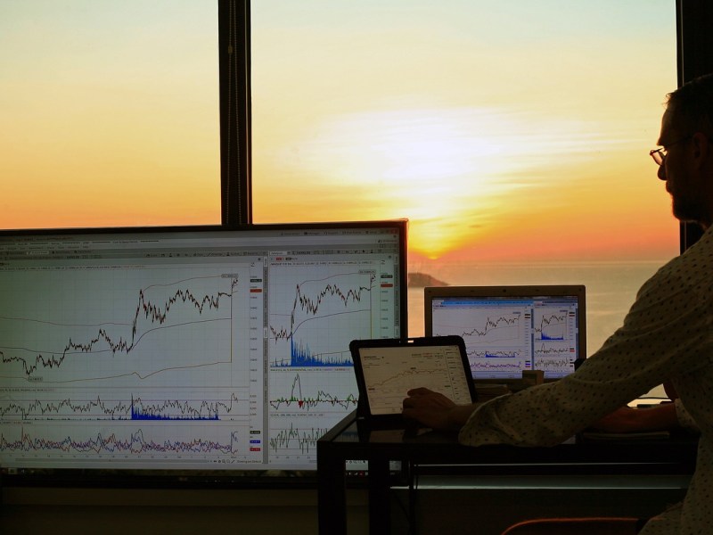 Acciones con derechos de suscripción&nbsp;preferente.